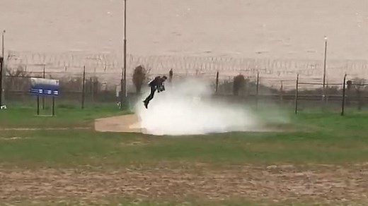 Commando filmed doing ‘rocket man’ training on an assault course
