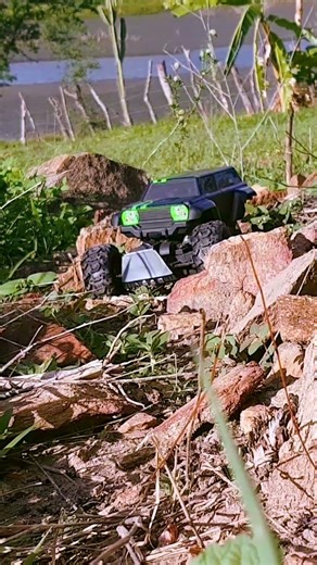 Test drive do antigo RC da MAISTO (restaurado) #maisto #rccar #crawler #restoration #amsr #offroad