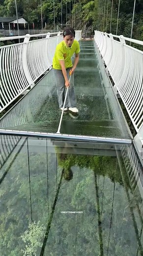 3.3M views · 10K reactions | #skywalkway #glass #bridge | Vin Extreme Videos | Facebook