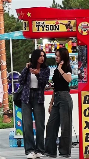 Grandpa's Cane Prank: Boxers Can't Believe Their Eyes00#shorts