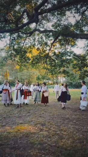let’s travel in time together..✨🌌 ‘Ancestral Voices: Ukrainian Polyphony with KOLO Choir’ 🕐 November 29 at 7pm 👉🏻get you tickets through this link: https://www.eventbrite.ca/e/ancestral-voices-ukrainian-polyphony-with-kolo-choir-tickets-1533481066149?fbclid=IwY2xjawNpCKNleHRuA2FlbQIxMABicmlkETFTeXJhZmVraWo1dFd6N2dtAR7lRkEgJgNXoIjjdmGkI5V7p791tJueZ28isDXNEyyWr7MXcbKGD0bynU05pg_aem_h_XzawUZOrsIUabIYtsSng #folkmusic #choirsinging #choirmusic #ukrainianculture #vancouvermusic #choir | KOLO choir