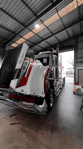 Reposted from Panagraphix 👊 Behold this beast! Custom stripe design printed on Metallic vinyl takes it to the next level, lined and scrolled, then bullbar and tanks wrapped in 3M Scotchguard Paint Protection film for that slick finish!! 📞0413 420 235 📧 sales@panagraphix.com.au 🏬 10 Edison Drive Golden Grove Open Monday - Friday 8am - 4pm #panagraphix #vehiclewrap #vehiclesignage #truckwrap #trucksignage #graphics #decals #stickers #vinyl #3m #avery #film #adelaide #southaustralia #fleetsigna