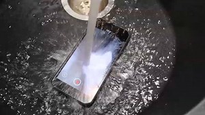 2.1K views · 225 reactions | Seeing is believing! Check the waterproof test for #BL6000Pro by @Florentin Hriscu For full review please visit https://youtu.be/zH7gsK7ZuW4 Buy the phone now 41% off https://bit.ly/3nCugjT #Blackview | Blackview | Facebook