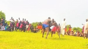 32K views · 787 reactions | Miic Thon Atholueth (Manyang Camp) vs Machine Akut Matier (Jebel-beng camp). 28/07/2024 Manyang cattle Camp, Aliab. Video by MAK Media | South Sudanese Wrestling Reviews | Facebook