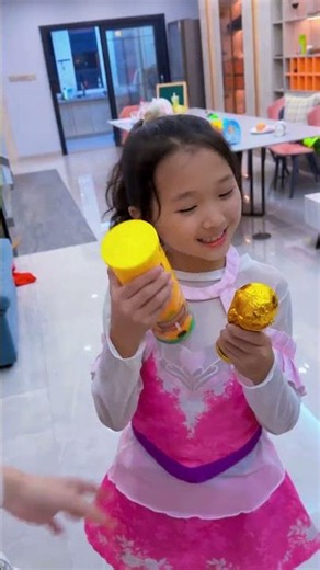 Ha ha, Old Six cheated and got punished! #Tang San #Xiaowu #Tang Wutong #Tang Laoliu #Trick #Funny