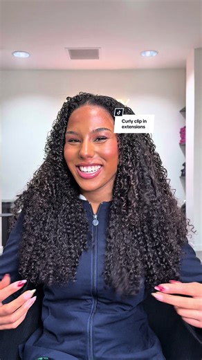 Curly Clip In Extensions: 200 Grams, 24 Inches