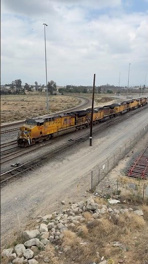 A 5 engine power move switches tracks at West Colton Yard #unionpacific #trains #railfan