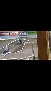 Barry up on the wall and keeps it going! | Big Dog RC