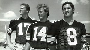 Leistikow: Revisiting Iowa's 1987 'soap-opera' QB derby