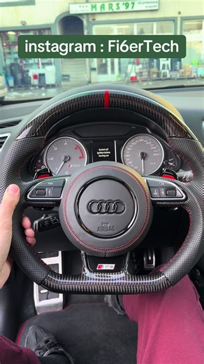 za velikog gospodina @El_Muaz i njegov SQ5 urađen je jedan uistinu fin custom volan, ako se zagledate i znate kakav je fabrički, lahko ćete uočiti razlike.