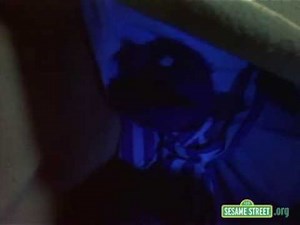 Classic Sesame Street - Pretending with Grover