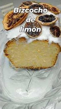 😍 IRRESISTIBLE! Lemon cake with white frosting 🍋 #lemoncake