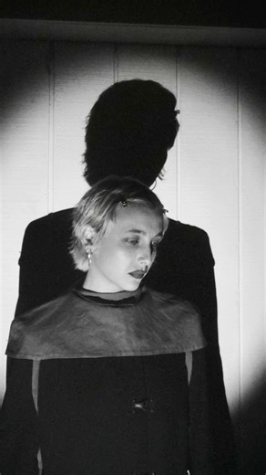 58K views · 75 reactions | Winter style inspo from Emma Chamberlain? Yes, please ❄️ She’s handpicked pre-loved and vintage fashion for you to add to your wardrobe. Check out the seasonal finds in her curated collection at https://ebay.to/3D5wuWa. | eBay | Facebook