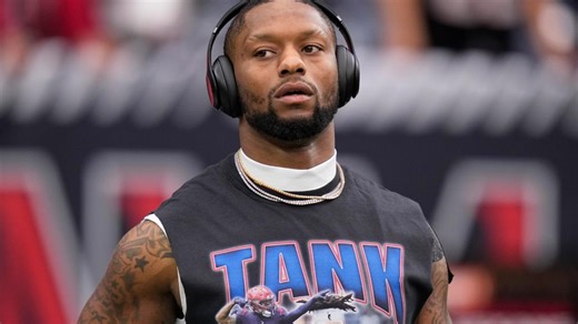 Texans part ways with running back Joe Mixon