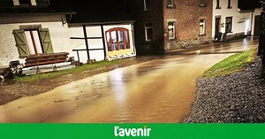 Wasseiges: La Rhée sort de son lit, inonde des voiries mais "nous restons attentifs" (vidéo)