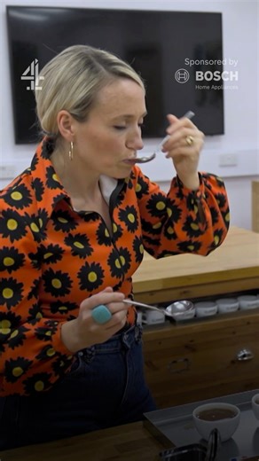 The skill behind creating English Breakfast tea #FoodUnwrapped | Channel 4