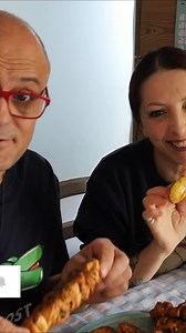 Spiedini di pollo e patate tutto in una padella ■ Qui trovi tutto, i miei libri e le cose che uso nei video, le magliette. https://linktr.ee/rapanello ■ Ecco il sito ufficiale gratuito https://www.ziorapa.it/ ☕ Vuoi offrirmi un caffè? Sostieni le nostre attività al costo di un caffè. Se ti va di supportare il mio lavoro con una piccola donazione (giusto per tenermi sveglio e pronto a creare nuovi contenuti!), puoi farlo qui: 👉 https://paypal.me/cattaringabriele Grazie mille, anche solo un caffè