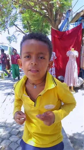 tekle (@tklemer)’s videos with Waga Waga - Alien Skin Official