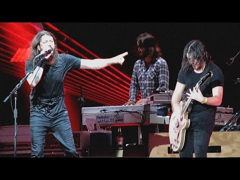 FOO FIGHTERS — Fan on stage Brisbane - Joey McClennan plays Monkey Wrench