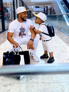 ALWAYS MAKE TIME FOR FAMILY 👌🙏 Just like in film, AI generated images are fiction. We need to start appreciating and embracing them as form of entertainment instead of trying to justify their realism🤣. We do know characters in film are acting🤔, sometimes it's a collaborative narrative of real human beings and computer aided imagery but we still enjoy movies anyway. So it's the evolution of AI and we must learn to consume it as content 🤣. Here is the AI tool I use if you want to try it: 👉 o