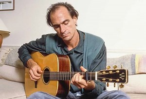 Exploring James Taylor’s Singular and Sophisticated Guitar Style