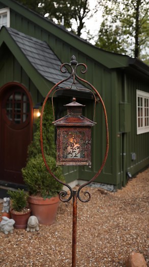 It’s gonna be a very Cottagecore autumn! I was gonna paint these guys but I think I like the decaying patina vibe a whole lot more ❤️ a few October & November booking dates still open for all you leaf peepers @benwoodgardens 🍁 | Probably This