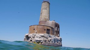 MYSTERIES OF THE ABANDONED: Waugoshance Lighthouse