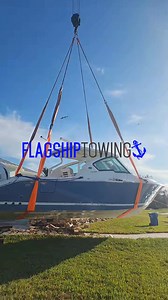 Our crew are experts in vessel recovery. We are ready to carefully recover your vessel and relocate it wherever you need. Give us a call for your salvage and recovery needs! #florida #tampabay #shipwreck #towboat #HurricaneMilton #salvage #boating #boat | Flagship Towing