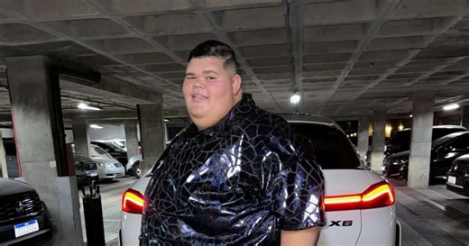 Gordão da XJ impressiona ao posar sem camisa depois de perder 113 kg