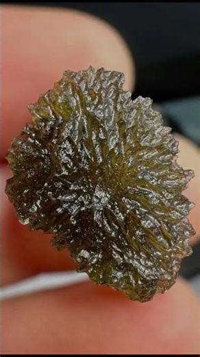 Chlum Moldavite 5.41g