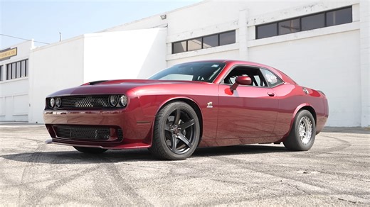 High horsepower Dodge Challenger drag car full review