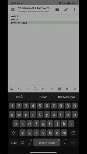 Division of a two numbers in python programming. #python #pythontutorial #pythonprogramming #shorts