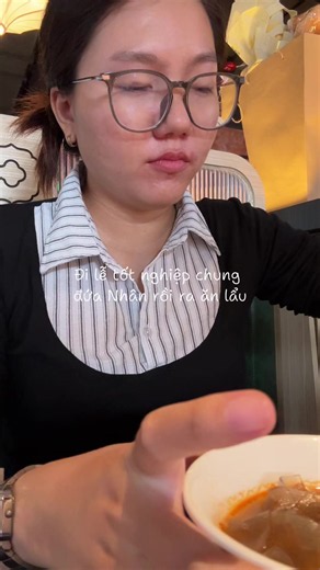 Đi lễ tốt nghiệp chung đứa Nhân rồi ra ăn lẩu #dailyvlog #ancungtiktok #learnontiktok #ngoquoctuyen