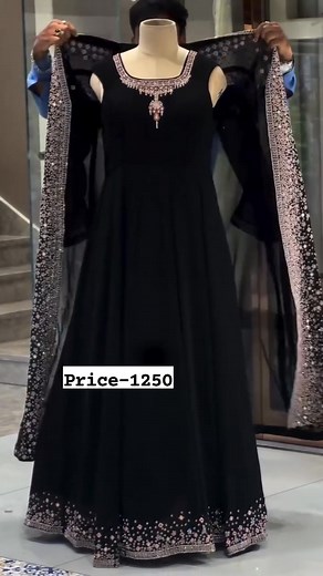 ORDER ☎️ 9216926675 #organzasaree #saree #reelsofinstagram #reelsindia #viralreels #reelsoftheday #chikankarikurta #chikankari #instagood #sareelook #mumbai #udaipur #westbangal #durgapuja #navaratri #navaratrispecial #sastabazzar #dupattabazar: #maadikari #febrichouse less | Zoya Zoya