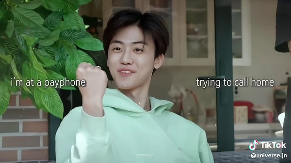 [ 1 minute duration for their moment ] will never be “six” dream is SEVEN i want to say, thank you mark..karna telah menjadi member nct terbaik dan abang terbaik buat adik adik kamu selama kurang lebih dari 10thn. kita hargai keputusan mark karna mark pasti tau apa yang terbaik untuk dirinya sndiri, i’m very proud of him and grateful to him. setelah baca ulang surat yang mark tulis, dia beneran mau istirahat dan menjalani hidup lebih tenang karna kita tau selama ini terlalu banyak aktivitas dan 