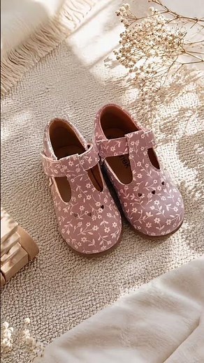 The Best Barefoot Mary Janes for kids. #toddlerfashion