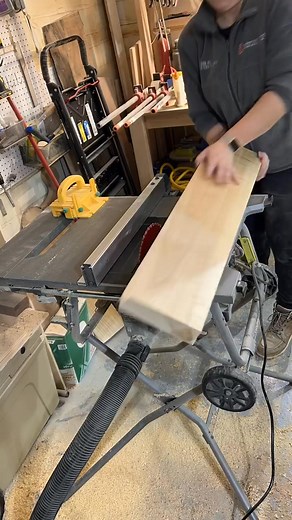 Full build process of this ash dining room table. I learned a ton on this project and can’t wait to do more large tables Cbij_dLpfd6 | Savion Davis