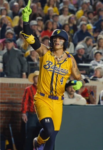 @Kyle “KJ” Jackson DEMOLISHED this ball in front of 60,000 fans in his 2026 debut 😳 #bananaball #savannahbananas #baseballtiktoks #mlbtiktok