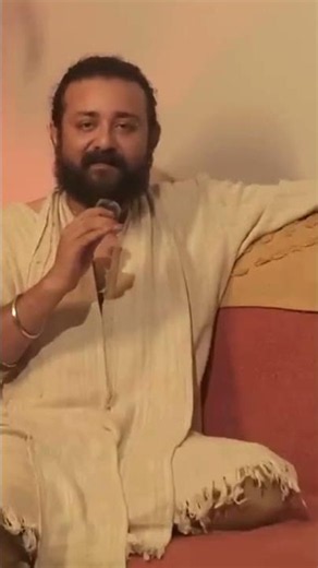 Tu Aur Main by Poet Shaf | Track Tales | Songdew #independentmusic