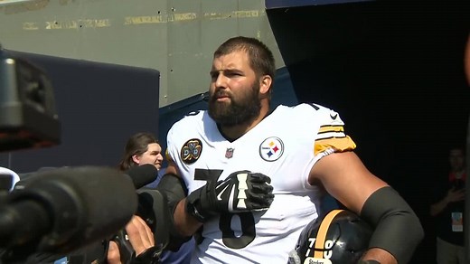 While the rest of the Pittsburgh Steelers roster remained off the field during the National Anthem, Alejandro Villanueva stood outside the tunnel with his hand over his heart. Villanueva served three tours in Afghanistan and is an Army veteran. http://bit.ly/2xojmHN | WTAE-TV Pittsburgh