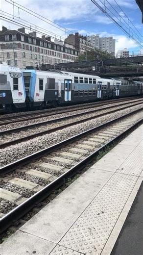 RER C | Départ de la 202A (Z20900) et 36A (Z20500) à Choisy-le-Roi