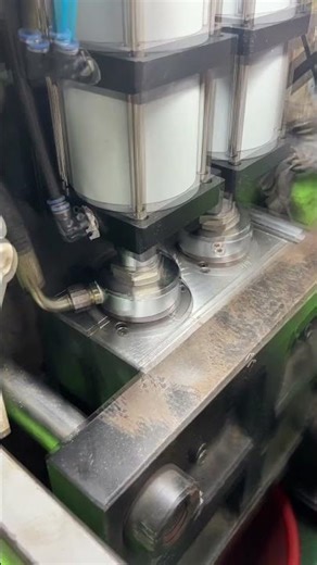The Instant Creation of Transparent Containers🫙