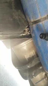 2013 Freightliner M2 Cummins DEF leak and quick connect.