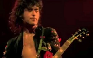 Led Zeppelin - Misty Mountain Hop (Live at Madison Square Garden 1973)