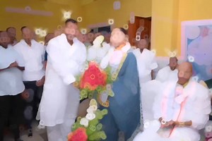 aii vabei sobar pase thako dada Kamal Ghosh | Surojit Ghosh