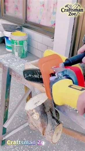Transforming the angle grinder into an electric chain saw for sawing wood