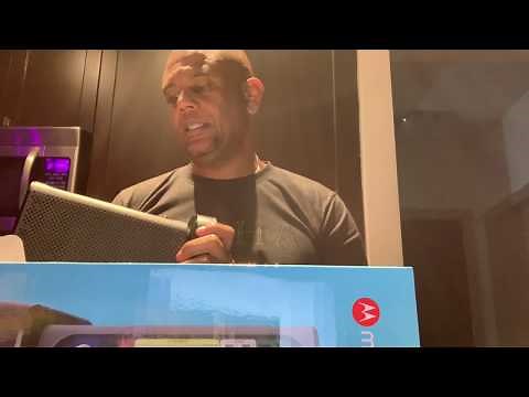 Motorola MG7550 - AC1900 Cable Modem plus WiFi Router plus 2 Phone Lines - Unboxing