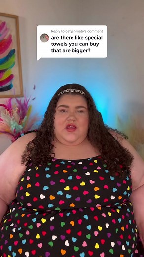 Replying to @catyshmaty Wondering if there are towels made for plus size bodies? Well I'm here to tell you there are! I've been able to find bath sheets that cover my entire body as a plus size babe who wears a size 6x! I've also been able to find beach towels that are plus size friendly and cover my entire body too!⁣ ⁣ Both of these towels are also great for travel and I highly recommend that all plus size babes bring their own towels when traveling. No more being forced to use hotel towels tha