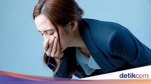 Muntah Darah: Penyebab, Gejala, Faktor Risiko, dan Pengobatannya