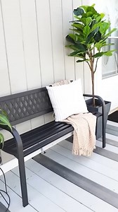 Outdoor bench decor ideas ✨ #reels #DIY #viral #decorideas #tipsandtricks #decorinspiration | Liz Fenwick DIY